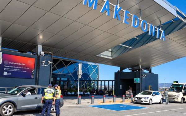 Αεροδρόμιο «Μακεδονία»: Πάνω από 30.000 έλεγχοι και 81 συλλήψεις το καλοκαίρι - «Βροχή» οι κλήσεις σε ταξί, βαν και τουριστικά λεωφορεία
