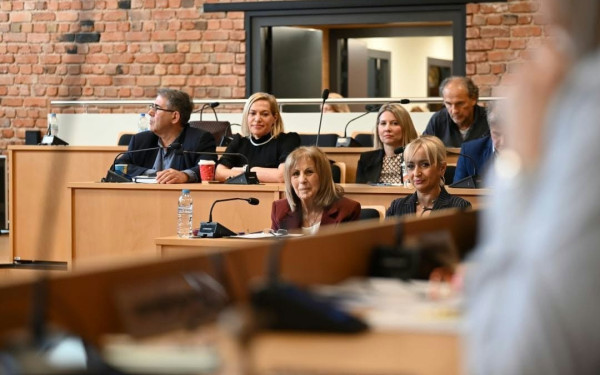 Θεσσαλονίκη: Το θερμό καλωσόρισμα στην Περιφερειάρχη Α. Αηδονά - «Δεν είναι αυτονόητο να έχει κανείς την υγεία του»