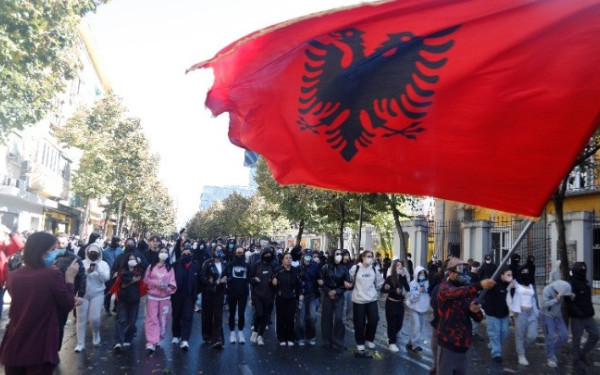 Αλβανία: Φοιτητές αντιμέτωποι με την Αστυνομία για 8η ημέρα - Ο Ράμα σκληραίνει την στάση του