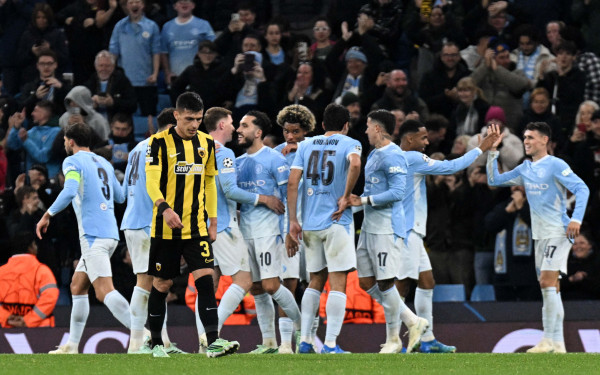 Champions League: Εντός προγράμματος συντριβή της ΑΕΚ στο Μάντσεστερ
