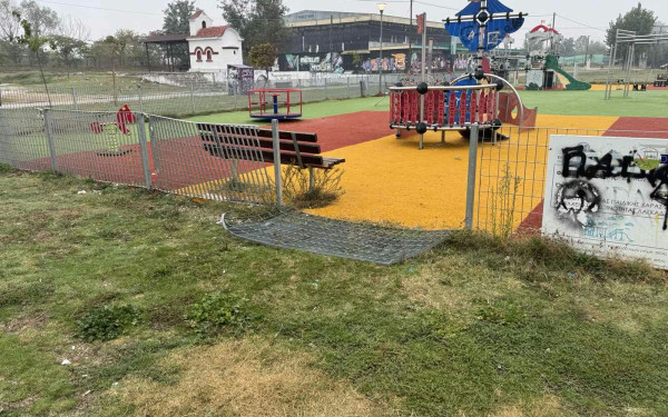 Δήμος Λαγκαδά: Βανδαλίστηκε για δεύτερη φορά σε μια εβδομάδα η παιδική χαρά του Μπιλλείου