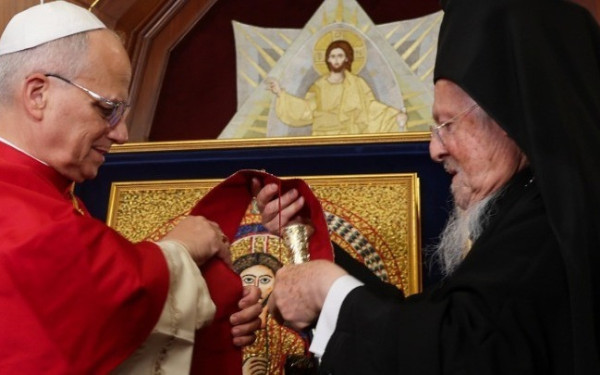 Βατικανό: Ο Πάπας Λέων ΙΔ’ υποδέχθηκε τον Οικουμενικό Πατριάρχη Βαρθολομαίο (βίντεο)