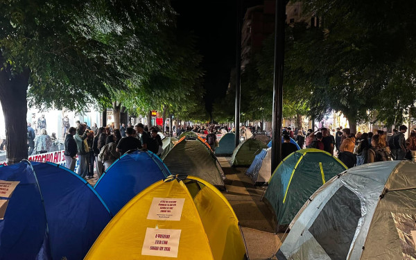Θεσσαλονίκη: Με σκηνές οι φοιτητές στην Αγίας Σοφίας