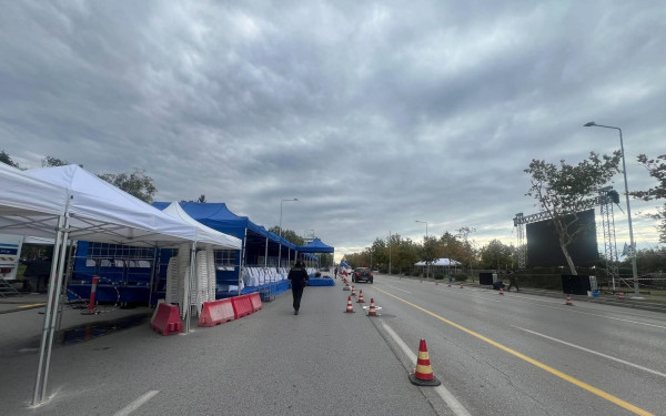 Θεσσαλονίκη: Στην τελική ευθεία οι προετοιμασίες για τη στρατιωτική παρέλαση - Με γιγαντοοθόνη η μετάδοση για το κοινό