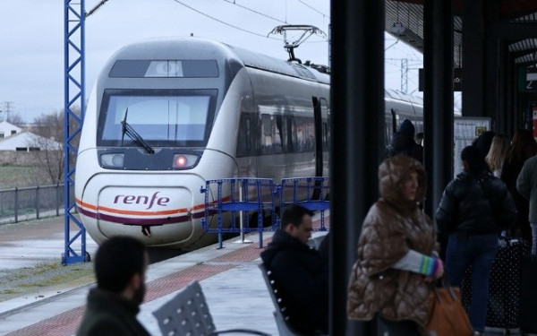 Σύγκρουση τρένων στην Ισπανία: Τουλάχιστον 10 νεκροί