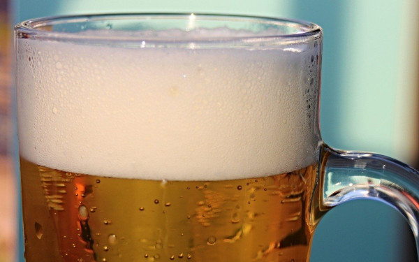 Βρετανία: Βοήθεια ζητάνε οι παμπ - «Παγώστε» το φόρο μπύρας τα Χριστούγεννα