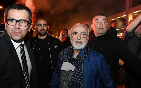 Ο Ιβάν Σαββίδης κάνει τον... μαέστρο (video)