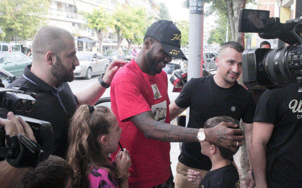 Η παρουσίαση του Ιντέγε με τα "μάτια" της ΠΑΕ Άρης (video)