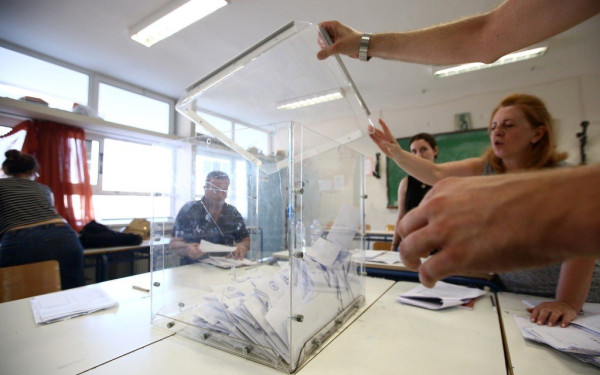 Στο 7,5% η διαφορά ΝΔ-ΣΥΡΙΖΑ και άνετη είσοδο Κασιδιάρη στη Βουλή βλέπει δημοσκόπηση της Marc (βίντεο)