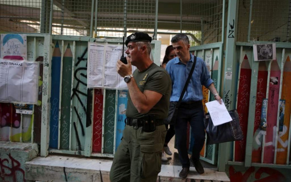 Άρπαξαν κάλπη στα Εξάρχεια -Θα επαναληφθούν οι εκλογές στο συγκεκριμένο εκλογικό τμήμα