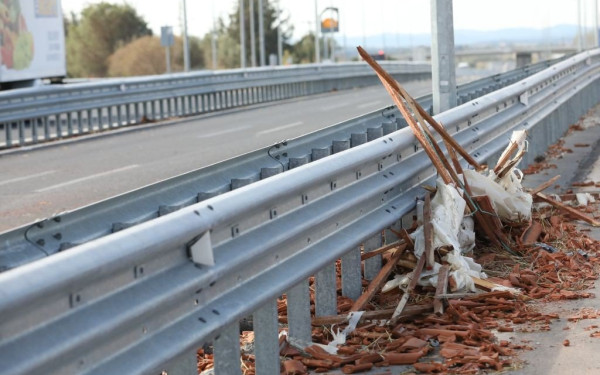 Δημοπρατείται το... χιλιόμετρο της ταλαιπωρίας στο τμήμα Μουδανιά-Ποτίδαια