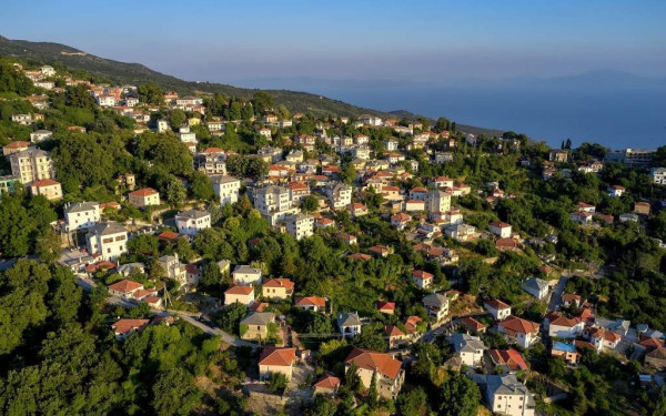 Πήλιο: Αίσιο τέλος στην περιπέτεια ζευγαριού Βέλγων τουριστών στη Μακρινίτσα