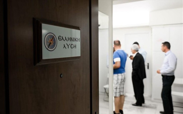 Ελληνική Λύση: Οι απόψεις Συρίγου ξεπερνούν την «κόκκινη γραμμή της προδοσίας»