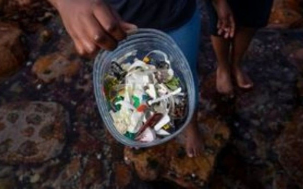 Περιβάλλον: Εντοπίζονται μικροπλαστικά ακόμη και στα σύννεφα