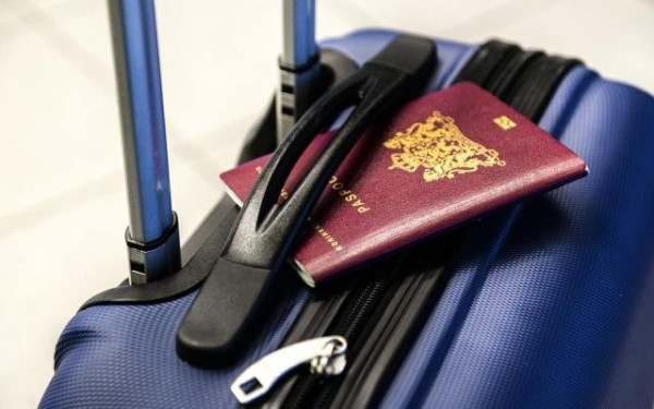 Η Ε.Ε. παύει να αναγνωρίζει συγκεκριμένα ρωσικά διαβατήρια