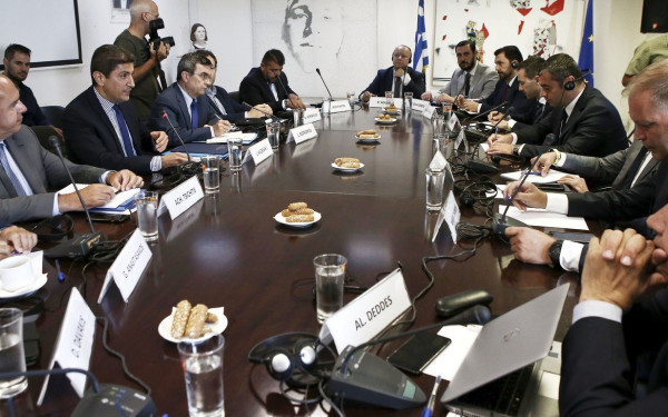 Ομάδα κρούσης για βία στα γήπεδα και στημένους αγώνες προωθεί η κυβέρνηση