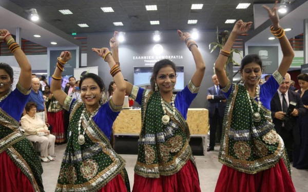 84η ΔΕΘ: Bollywood, ινδικοί χοροί και... μακεδονικά προϊόντα στο περίπτερο του ΥΜΑΘ