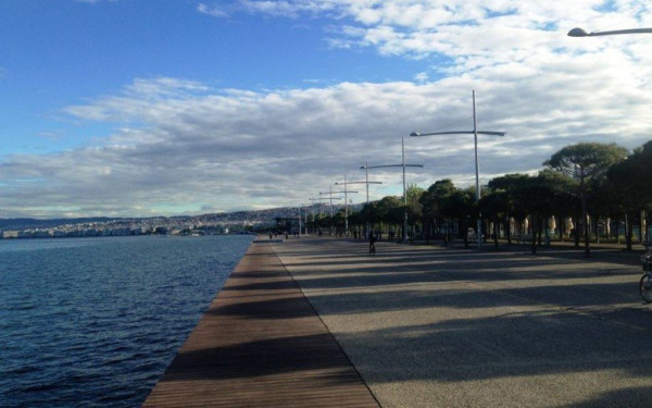 Καιρός: Παρέλαση με συννεφιά στη Θεσσαλονίκη