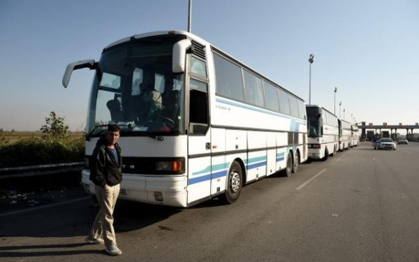 Σκοπιές λόγω προσφύγων και... booking στα Βρασνά