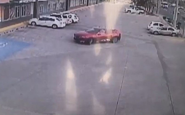 Βίντεο-σοκ από το Μεξικό: Η στιγμή της εκτέλεσης αστυνομικού που συνέλαβε τον γιο του Ελ Τσάπο