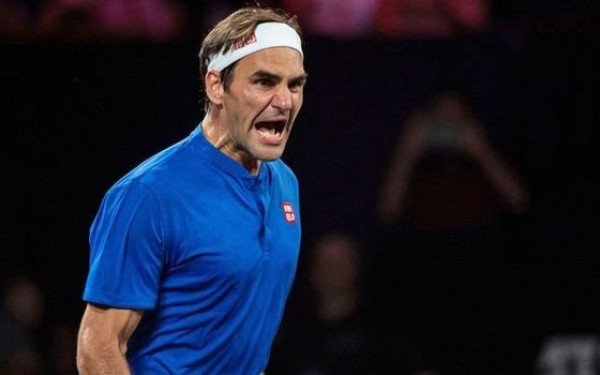 Σε δημοπρασία 20 αντικείμενα του Φέντερερ 