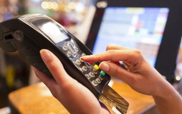 Golden Visa: Πόσο κοστίζει σε καταθέσεις και επενδύσεις