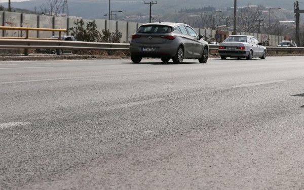 Θεσσαλονίκη: Τροχαίο στην Περιφερειακή με έναν τραυματία 