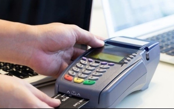 Ελλάδα 2.0: Παρέμβαση για τον περιορισμό της φοροδιαφυγής η διασύνδεση ταμειακών μηχανών και POS