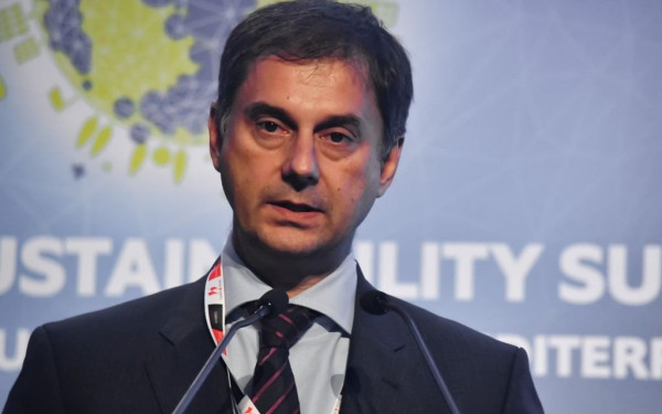 Θεοχάρης: Είμαστε σε συζητήσεις με τη Μεγάλη Βρετανία για τα πιστοποιητικά εμβολιασμού