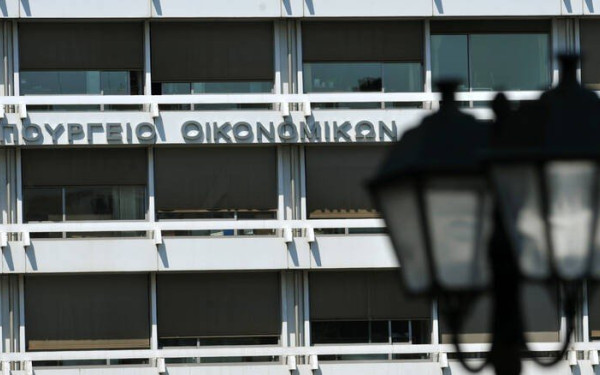 «Ράλι» τρέχουν τα κρατικά έσοδα - Πάνω από το στόχο στο δεκάμηνο