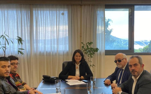 Συνάντηση Κεραμέως-ΕΣΑμεΑ για αλλαγές σε όλη την εκπαιδευτική νομοθεσία