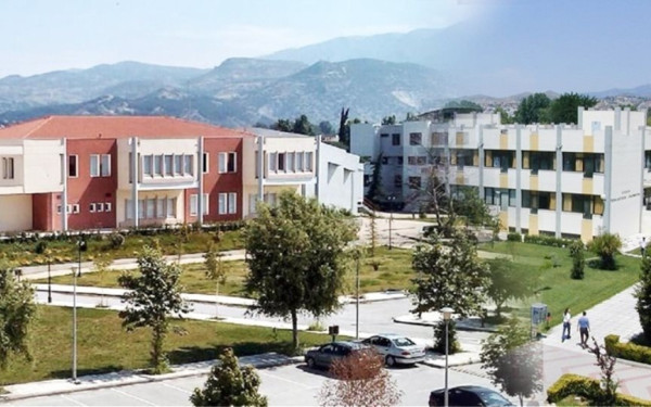 Ο πρύτανης ζητά από τους φοιτητές να καταθέσουν επώνυμα για τη δράση του καθηγητή στις Σέρρες