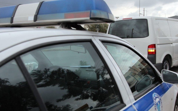 Συνελήφθη ανήλικος για μεταφορά παράνομων μεταναστών