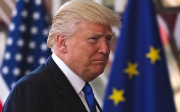 Τραμπ: «Eίναι η ιδανική στιγμή να μεταφέρετε την επιχείρησή σας στις Ηνωμένες Πολιτείες»