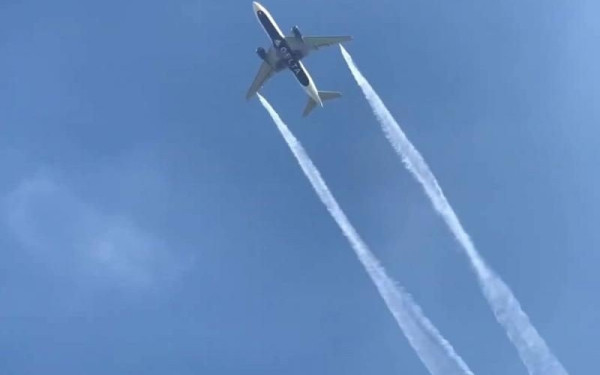 Θρίλερ σε πτήση: επιβάτιδα ήταν νεκρή αλλά νόμιζαν ότι κοιμόταν 