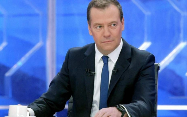 Μεντβέντεφ: Η δυτική βοήθεια στην Ουκρανία εγείρει κίνδυνο παγκόσμιας πυρηνικής καταστροφής