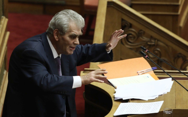 Παπαγγελόπουλος: Για να σωθεί ο Σαμαράς η κίνηση Μιωνή