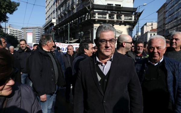 ΚΚΕ: Στις απεργιακές κινητοποιήσεις στο Παρίσι ο Κουτσούμπας