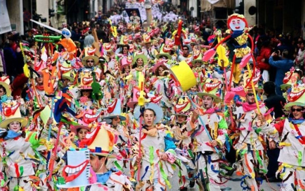 Χαλκιδική: Ξεκίνησαν οι ετοιμασίες για το καρναβάλι στο Στρατώνι