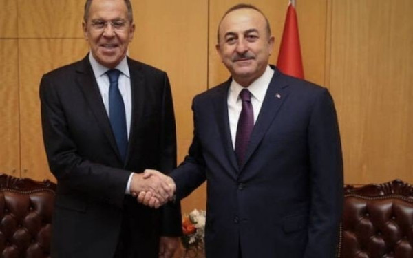 Συνέφαγαν στην Άγκυρα Λαβρόφ και Τσαβούσογλου