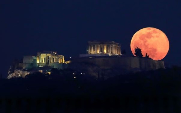Μουσείο Ακρόπολης: Σε ρυθμούς tango γιορτάζει απόψε την πρώτη αυγουστιάτικη πανσέληνο