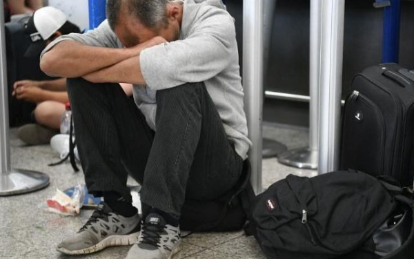 Οδηγίες για τους εγκλωβισμένους στο αεροδρόμιο Stansted