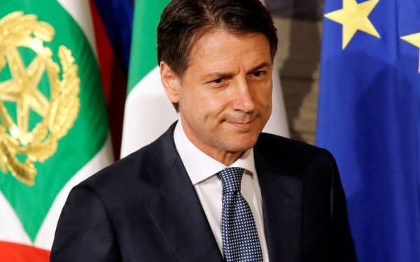 "Πανεθνικά και τοπικά νέα περιοριστικά μέτρα" κατά του κορονοϊού ανήγγειλε ο Ιταλός πρωθυπουργός