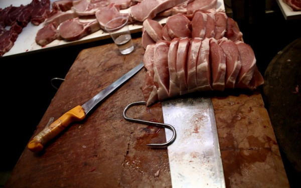 Εντολή Αυγενάκη να ενταθούν οι έλεγχοι σε κρέατα και αυγά ενόψει Πάσχα