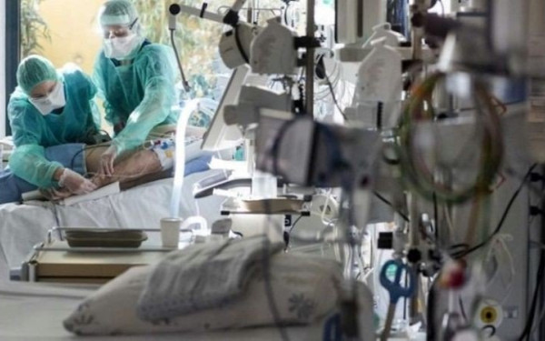  Αρνητική «πρωτιά» για την Ελλάδα στις ενδονοσοκομειακές λοιμώξεις: Σχεδόν 1 στους 2 ασθενείς με μικρόβιο στις ΜΕΘ  