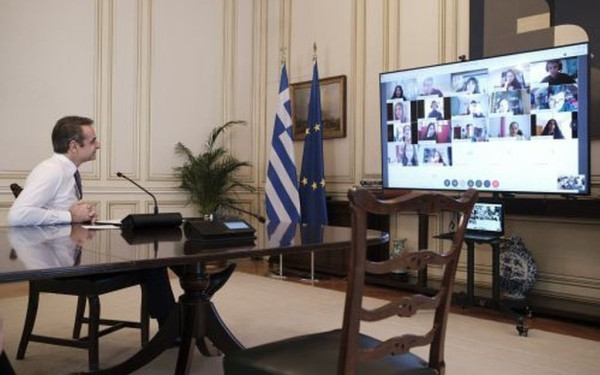 Τηλεδιάσκεψη Μητσοτάκη με μαθητές του 1ου γυμνασίου Μυτιλήνης 