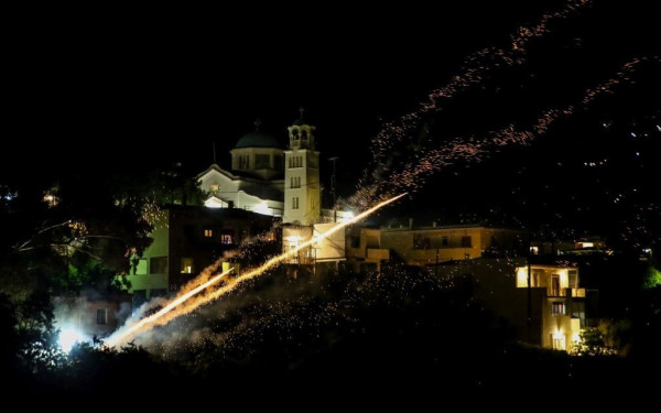 Με live μετάδοση στο... Λας Βέγκας ο φημισμένος ρουκετοπόλεμος στη Χίο