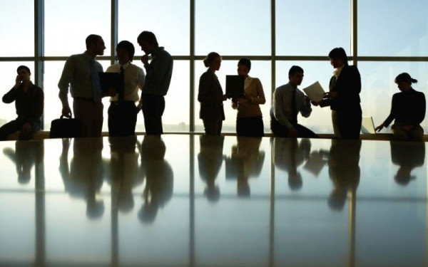 ΚΕΕΕ: Περισσότερες από μία στις τρεις επιχειρήσεις έχουν κενές θέσεις εργασίας