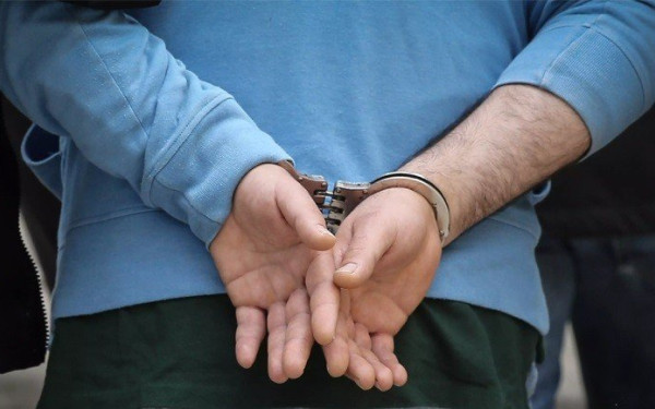 Ηράκλειο: Χειροπέδες σε 51χρονο για κατάχρηση και πορνογραφια ανηλίκων - Είχε βαφτίσει παιδί που κακοποίησε