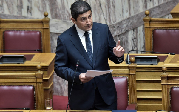 Υφυπουργείο Αθλητισμού: Πρόσκληση σε UEFA, ΕΠΟ και Super League ενόψει της συζήτησης στη Βουλή